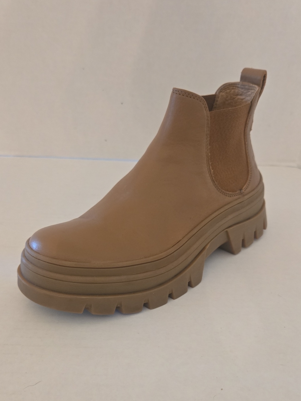 KOIO Chelsea Boots Sandalwood Leather Chunky Lug Sole Italy